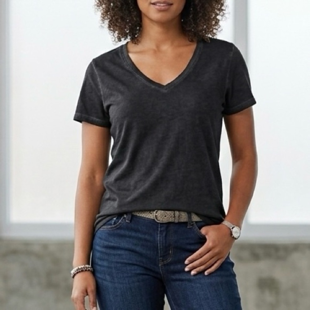 MICHAEL KORS Gold Logo Bar V-Neck Tee Size Medium